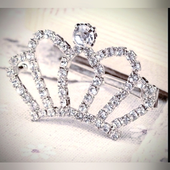 Pearl & Crystal Bling Crown Barrettes - Picture 3 of 15